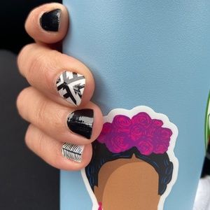 Meet your Posher, Leticia